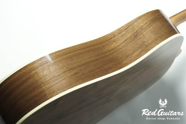 Hummingbird Studio Walnut